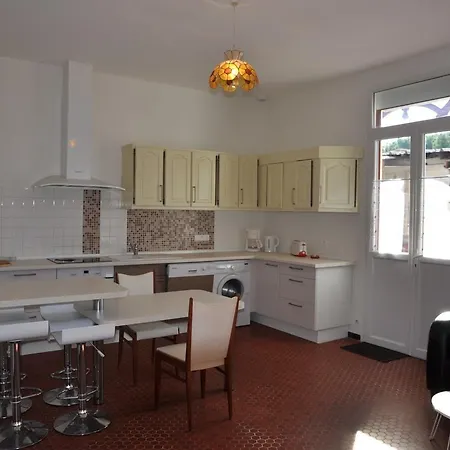 Villa Jumelee Au Centre De 41101