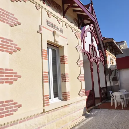 Villa Jumelee Au Centre De 41101 Lacanau